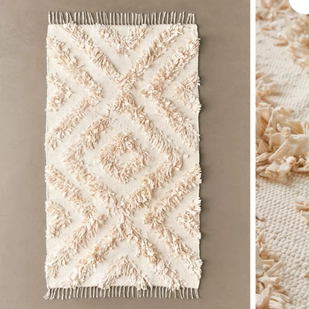 Urban Outfitters Jalen Tufted Rag Rug. New